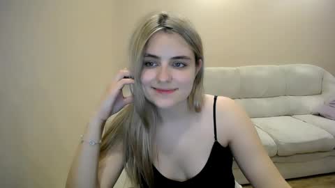 Snapshot of shy_sabrina_ chatting on April 2, 2026, 8:39 pm shy_sabrina_ online show from April 2, 2026, 8:39 pm