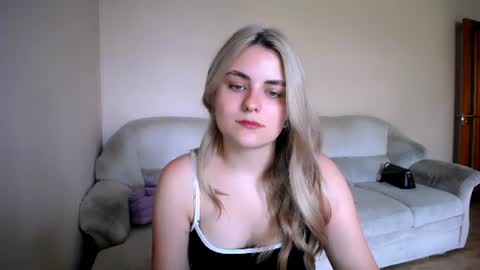 Snapshot of shy_sabrina_ chatting on July 4, 2026, 12:00 pm shy_sabrina_ online show from July 4, 2026, 12:00 pm