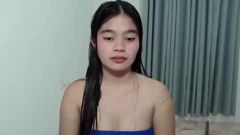 Snapshot of shy_thea chatting on November 24, 2025, 10:04 am shy_thea online show from November 24, 2025, 10:04 am