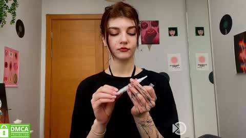 Snapshot of shybella_girl chatting on February 27, 2025, 7:12 am Bella online show from February 27, 2025, 7:12 am
