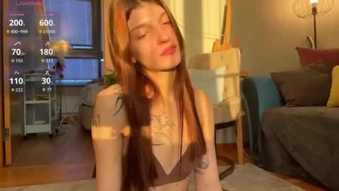 Snapshot of shybella_girl chatting on October 2, 2025, 5:25 am Bella online show from October 2, 2025, 5:25 am