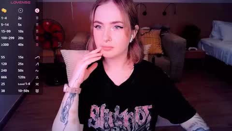 Effie online show from March 10, 2025, 12:48 pm