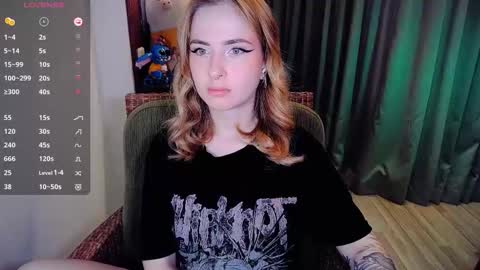 Snapshot of shyfoxxxy chatting on January 9, 2026, 8:17 am Effie online show from January 9, 2026, 8:17 am