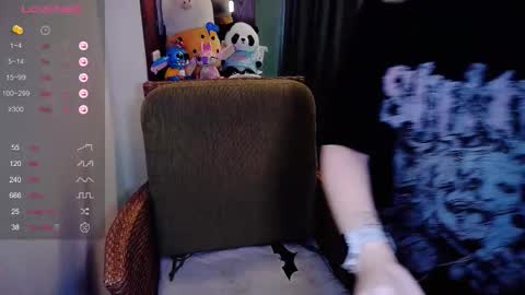 Snapshot of shyfoxxxy chatting on January 12, 2026, 8:30 am Effie online show from January 12, 2026, 8:30 am