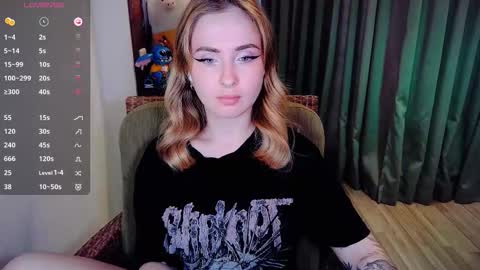 Snapshot of shyfoxxxy chatting on January 19, 2026, 7:23 am Effie online show from January 19, 2026, 7:23 am