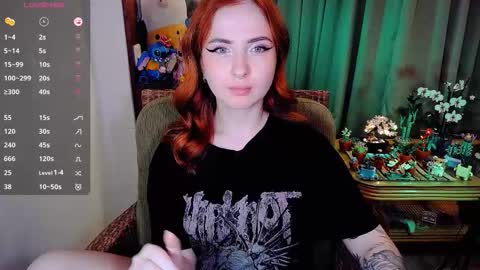 Snapshot of shyfoxxxy chatting on February 9, 2026, 5:55 am Effie online show from February 9, 2026, 5:55 am