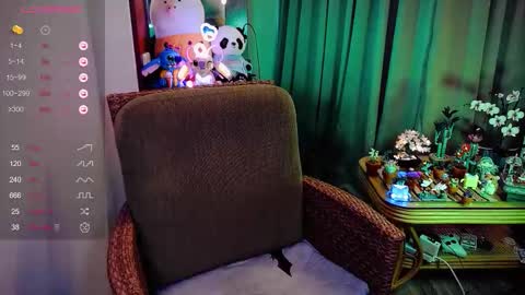 Snapshot of shyfoxxxy chatting on February 24, 2026, 9:40 am Effie online show from February 24, 2026, 9:40 am