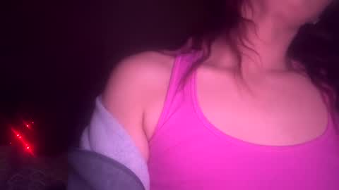 Snapshot of shyg1r1 chatting on December 18, 2024, 9:58 am Sasha online show from December 18, 2024, 9:58 am