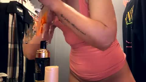 Snapshot of shyg1r1 chatting on December 22, 2024, 1:55 pm Sasha online show from December 22, 2024, 1:55 pm