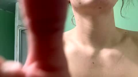 Snapshot of shyg1r1 chatting on January 7, 2025, 10:19 pm Sasha online show from January 7, 2025, 10:19 pm