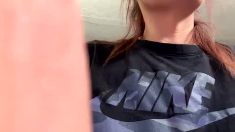 Snapshot of shyg1r1 chatting on January 13, 2025, 1:06 pm Sasha online show from January 13, 2025, 1:06 pm