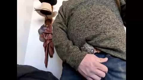 Snapshot of shyguycurious5 chatting on February 18, 2026, 4:47 pm shyguycurious5 online show from February 18, 2026, 4:47 pm