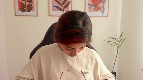 Snapshot of shylittlebunny chatting on January 20, 2025, 4:55 pm shylittlebunny online show from January 20, 2025, 4:55 pm