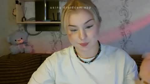 Snapshot of shylove_elina chatting on October 21, 2025, 6:41 pm shylove_elina online show from October 21, 2025, 6:41 pm