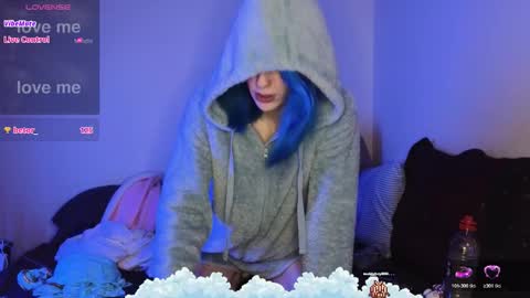 Snapshot of shyohiogirl chatting on March 22, 2026, 3:21 am Hippie online show from March 22, 2026, 3:21 am