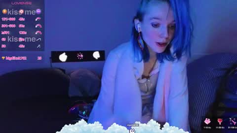 Hippie online show from March 23, 2026, 1:42 am