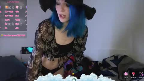 Hippie online show from March 23, 2026, 9:19 pm