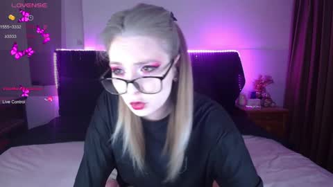 shysweetrish online show from April 7, 2026, 2:45 am