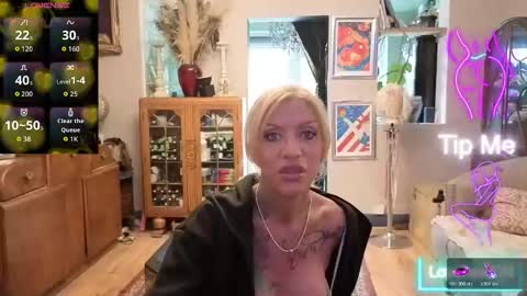 Snapshot of shytrans_uk chatting on March 30, 2026, 11:33 am shytrans_uk online show from March 30, 2026, 11:33 am