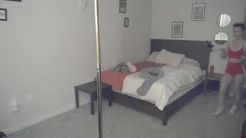 Snapshot of shyy_petitebaby chatting on January 19, 2026, 3:27 pm shypetitebaby online show from January 19, 2026, 3:27 pm