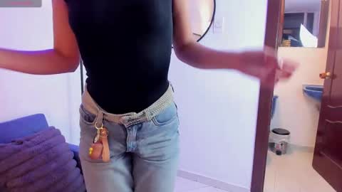 Snapshot of sia_roose chatting on November 4, 2025, 7:57 pm Sia online show from November 4, 2025, 7:57 pm