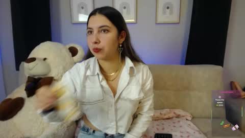 Snapshot of sia_wattson chatting on February 12, 2026, 4:35 pm Sia online show from February 12, 2026, 4:35 pm