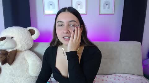 Snapshot of sia_wattson chatting on March 3, 2026, 10:26 pm Sia online show from March 3, 2026, 10:26 pm