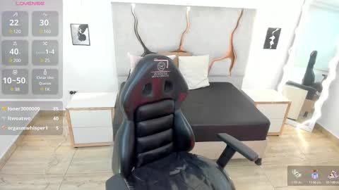 Snapshot of siam_tay chatting on February 12, 2025, 5:58 am siam online show from February 12, 2025, 5:58 am