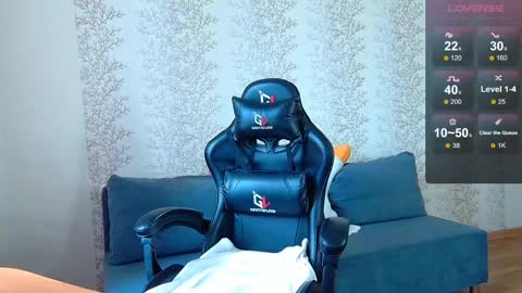 Snapshot of sidny_blush chatting on May 13, 2026, 6:22 am Sidny online show from May 13, 2026, 6:22 am