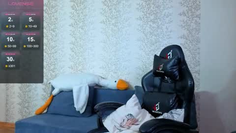 Snapshot of sidny_blush chatting on July 7, 2026, 3:27 pm Sidny online show from July 7, 2026, 3:27 pm