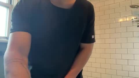 Snapshot of sie273 chatting on December 17, 2025, 4:24 pm sie273 online show from December 17, 2025, 4:24 pm