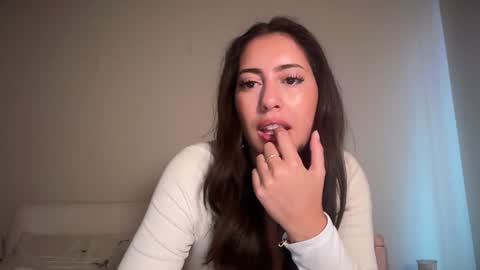 Snapshot of sieena chatting on February 1, 2026, 9:13 pm Siena online show from February 1, 2026, 9:13 pm