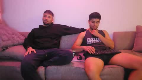 gily y pablo online show from October 27, 2025, 12:58 am