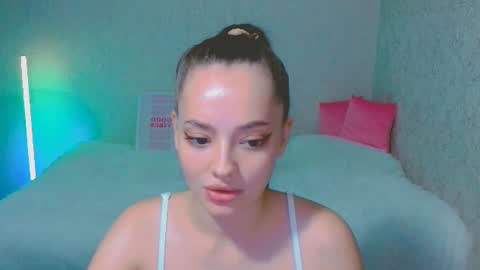 Sienna Mia online show from July 9, 2026, 5:28 pm