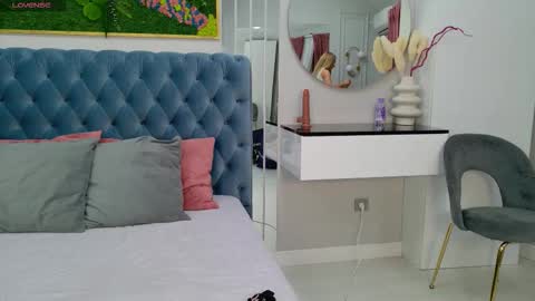 Snapshot of siennapierce chatting on October 22, 2025, 4:13 am Sienna online show from October 22, 2025, 4:13 am