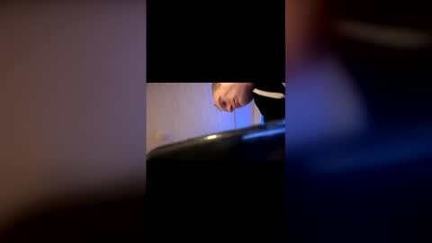 R online show from December 19, 2025, 8:10 am