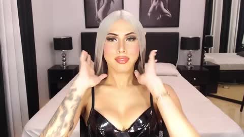 Snapshot of significantmistress chatting on December 16, 2024, 5:11 pm Jenny Hakenson online show from December 16, 2024, 5:11 pm