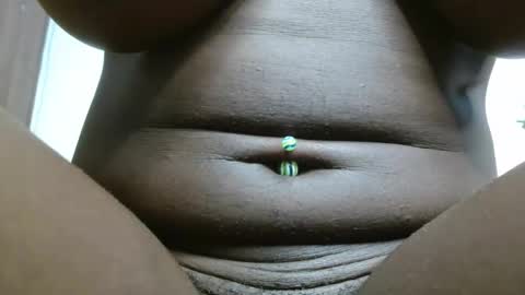 Snapshot of silent_carry chatting on February 13, 2026, 8:54 am silent carry online show from February 13, 2026, 8:54 am