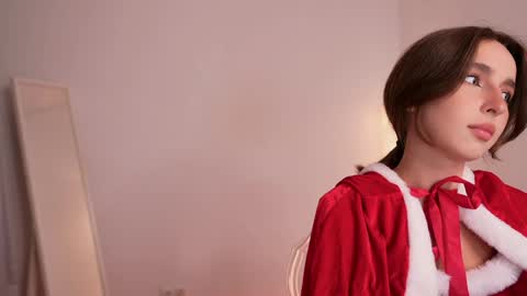 Snapshot of silent_chill chatting on December 24, 2024, 9:39 am Chilli online show from December 24, 2024, 9:39 am