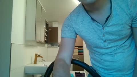 Snapshot of silent_control93 chatting on December 23, 2024, 12:08 pm silent_control93 online show from December 23, 2024, 12:08 pm