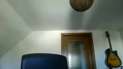 Snapshot of silent_control93 chatting on January 24, 2025, 10:43 am silent_control93 online show from January 24, 2025, 10:43 am