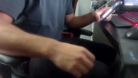 Snapshot of silentstroker1 chatting on September 21, 2025, 12:45 am silentstroker1 online show from September 21, 2025, 12:45 am