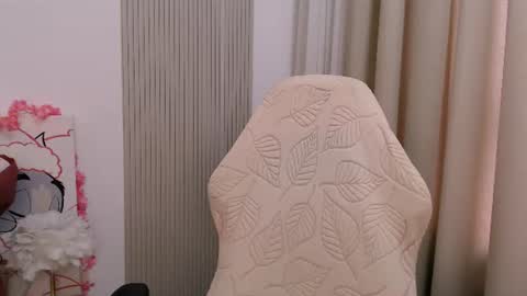 silk_ann online show from June 17, 2026, 9:12 am