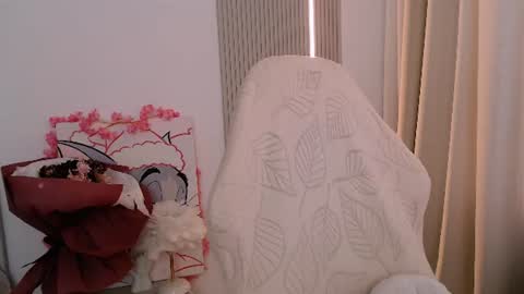 silk_ann online show from June 24, 2026, 7:29 am
