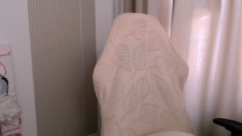 silk_ann online show from July 9, 2026, 4:27 am