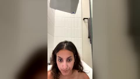 sillyme789888 online show from July 26, 2026, 3:41 pm