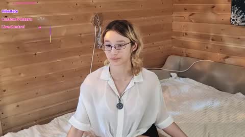 Snapshot of silvadevil chatting on December 18, 2025, 11:16 am Kate online show from December 18, 2025, 11:16 am