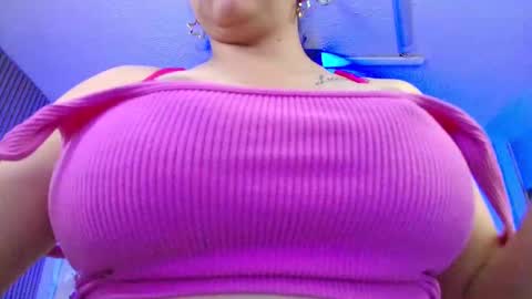 SIlvana  online show from November 28, 2025, 1:14 pm