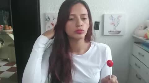 Snapshot of silvanaroberts_ chatting on March 25, 2026, 7:31 pm Rouse online show from March 25, 2026, 7:31 pm