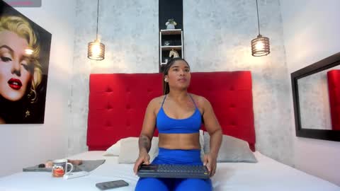 Snapshot of silvannafit chatting on February 12, 2025, 12:33 pm Silvana Fit online show from February 12, 2025, 12:33 pm